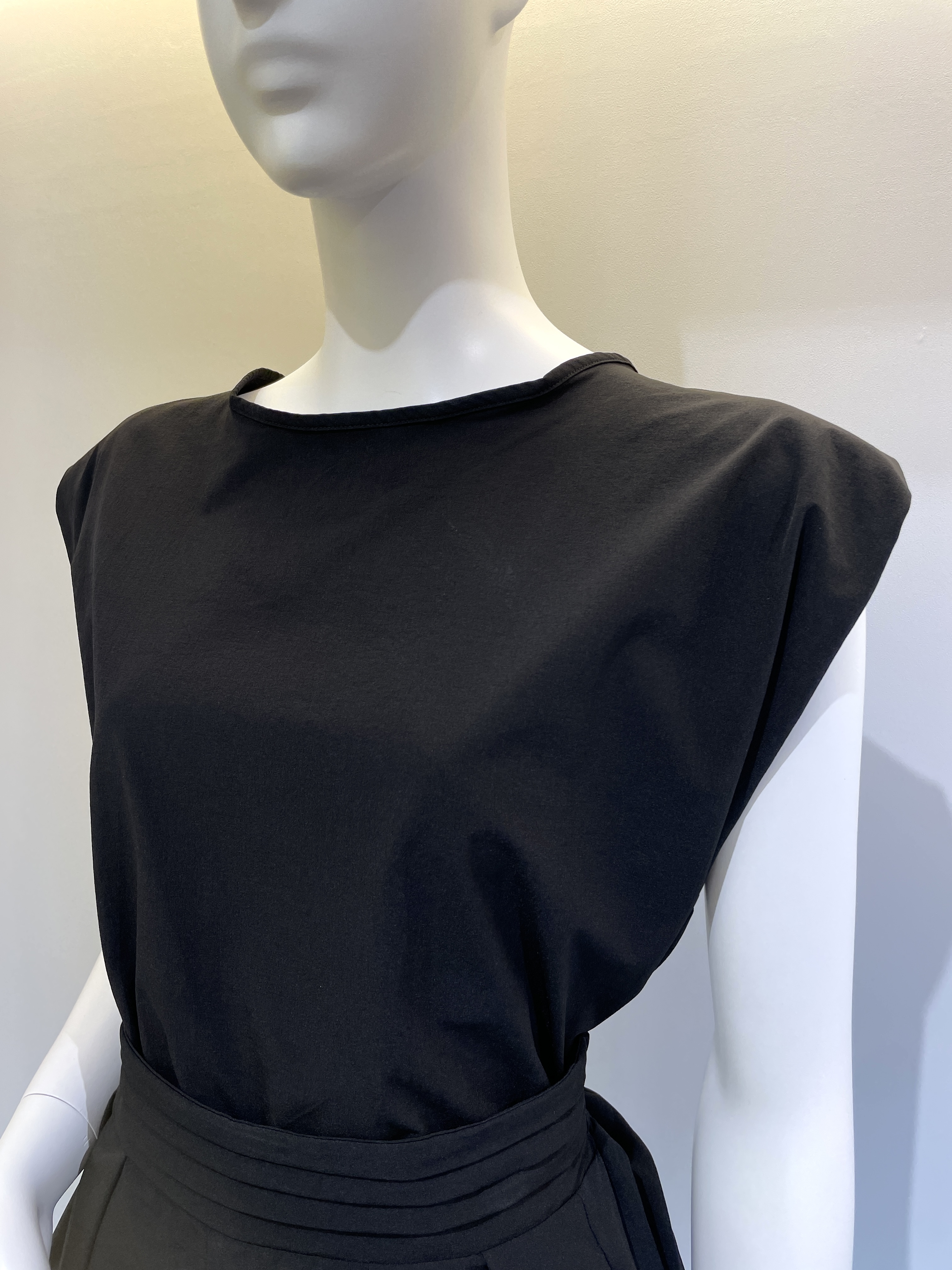 【MIRROR9】速乾 Lia Quick dry tops BK